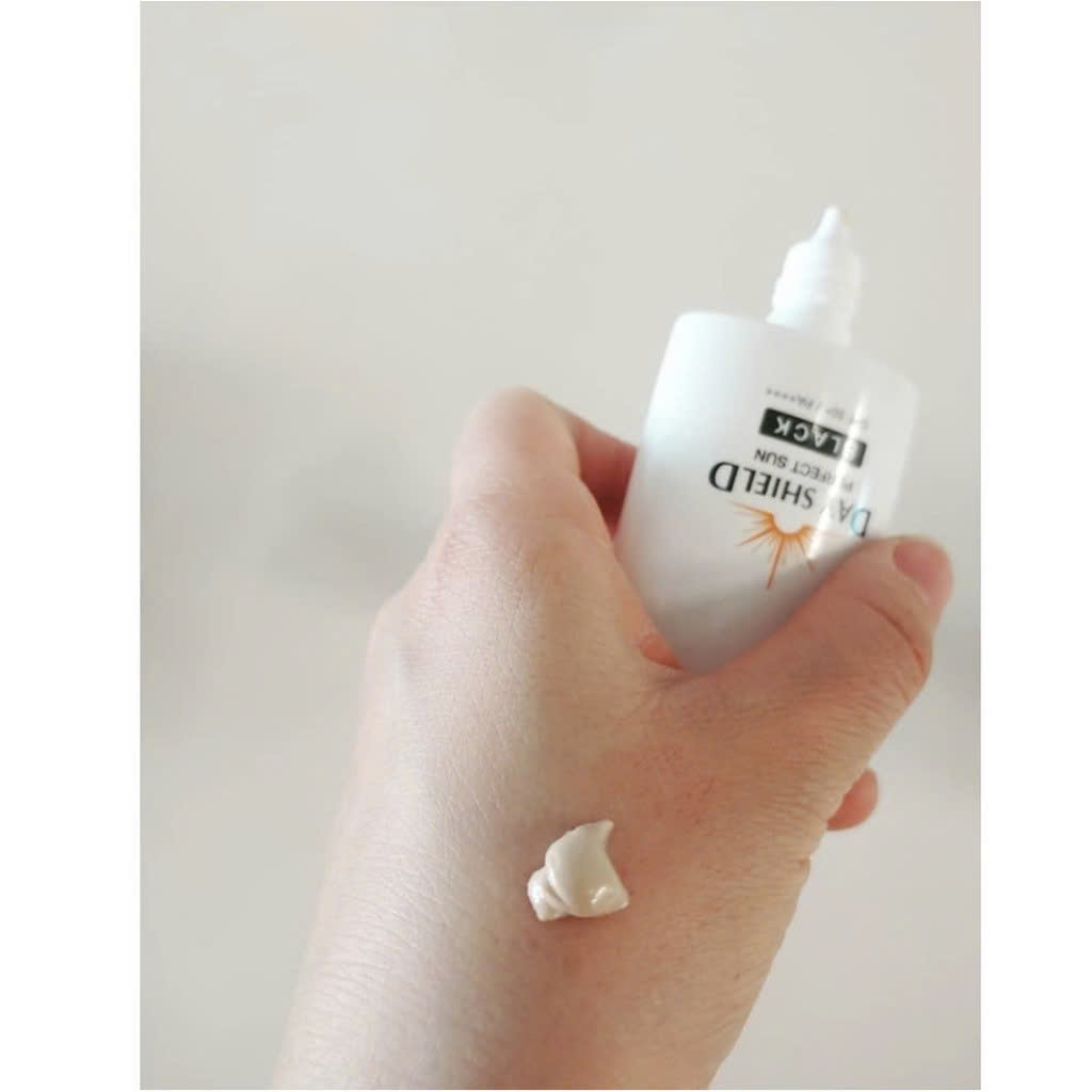 Combo 5 gói Kem Chống Nắng Ohui Day Shield Perfect Sun Black SPF50+/PA++++ 1ml