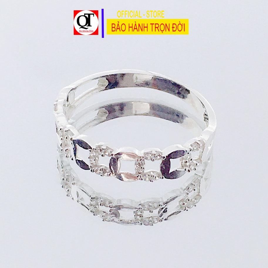 Nhẫn nữ chất liệu bạc ta bề mặt gắn đá trắng sáng trang sức Bạc Quang Thản – QTNU82