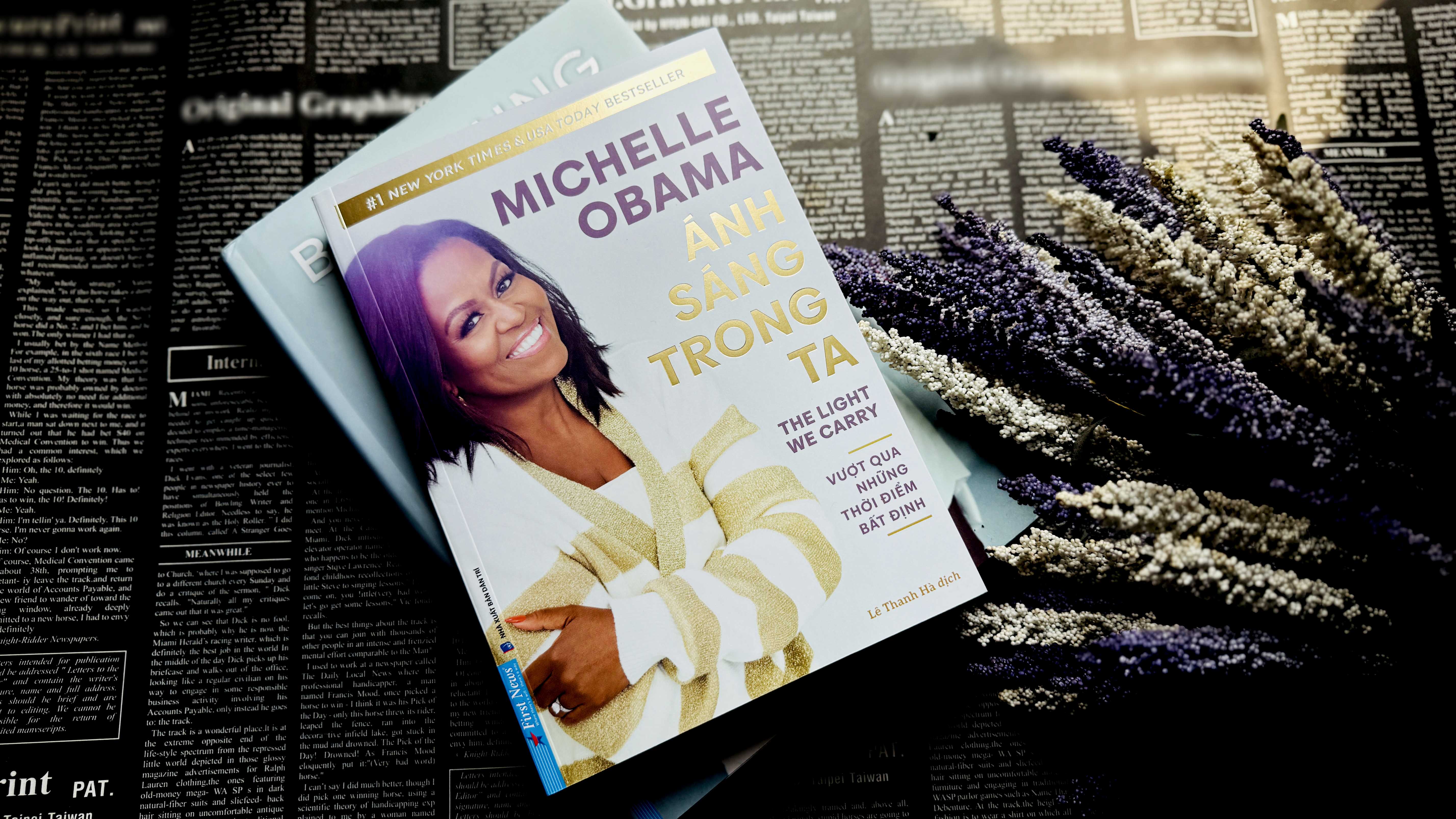 Sách Ánh Sáng Trong Ta - Michelle Obama - First News