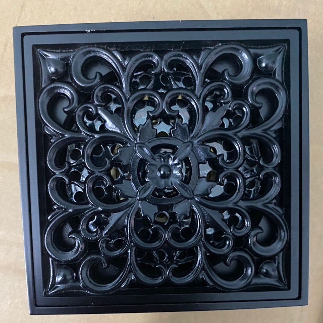 Phễu thoát sàn bằng đồng đen