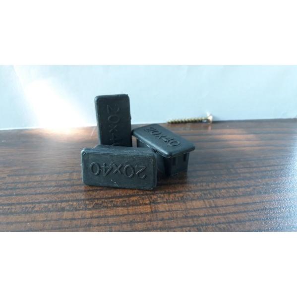 COMBO Bộ 10 chiếc Bịt nhựa loại 25x25, bịt đầu ống sắt hộp, núm, chụp, chân đế, nút cao su, chân bàn, ghế, ống hộp.
