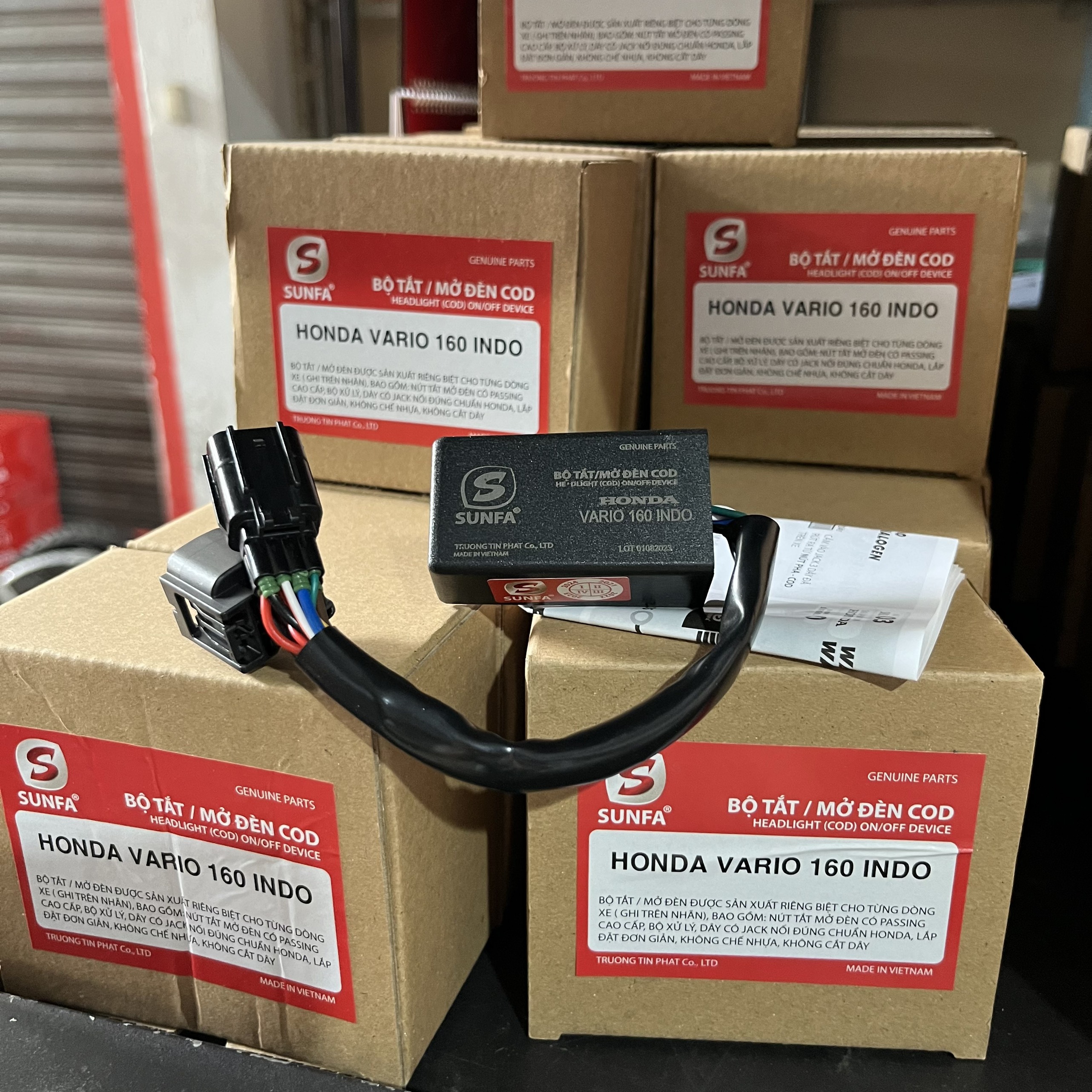 Bộ công tắc đèn Sunfa cho VARIO 160, CLICK 160 (090038)
