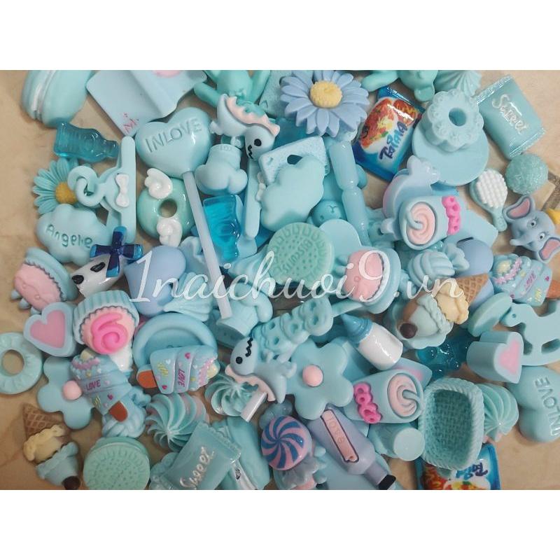 HN * Túi 30 charm mô hình bánh kẹo, vật dụng màu xanh biển dùng cho các bạn trang trí điện thoại, DIY