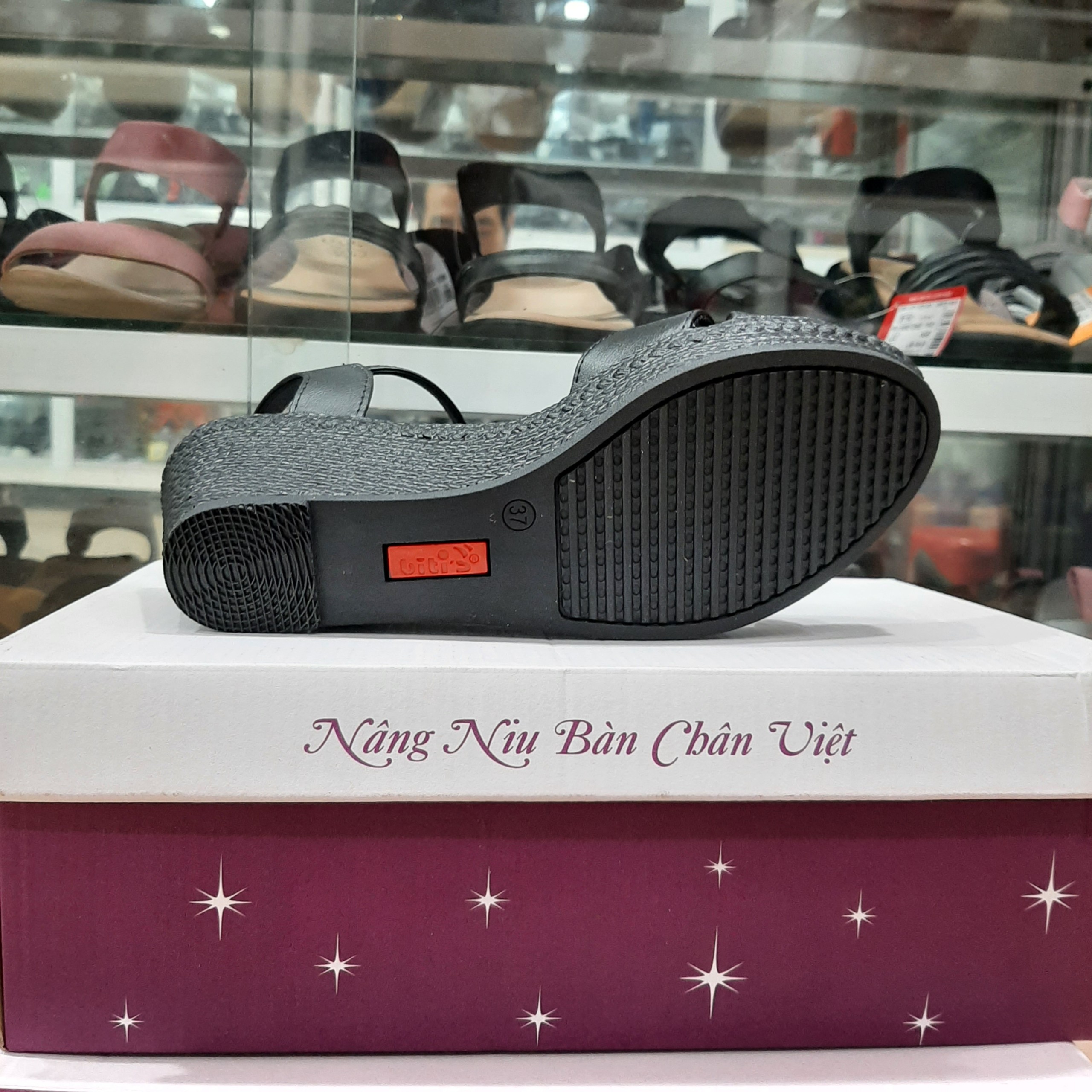 Sandal Nữ Đế Cao 7cm DPW071988 (2 màu nâu và đen)