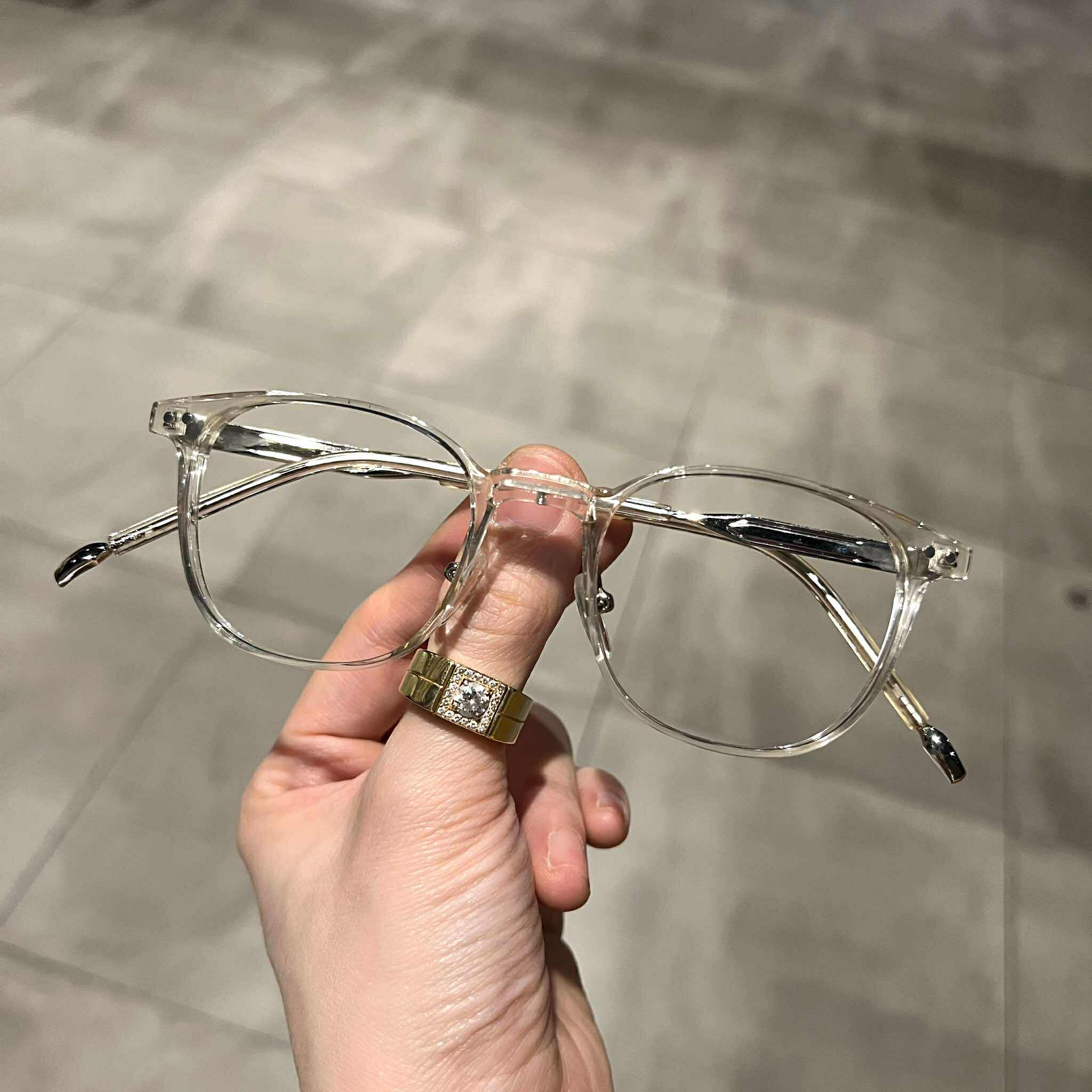 Kính thời trang Mắt vuông nhỏ trong suốt gọng nhựa