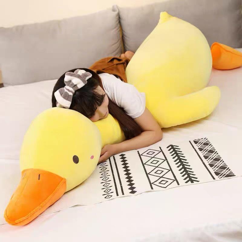 Gấu Bông Vịt Vàng Ôm Ngủ Kích Thước 60cm - 80cm - 110cm - 130cm - Panda Store
