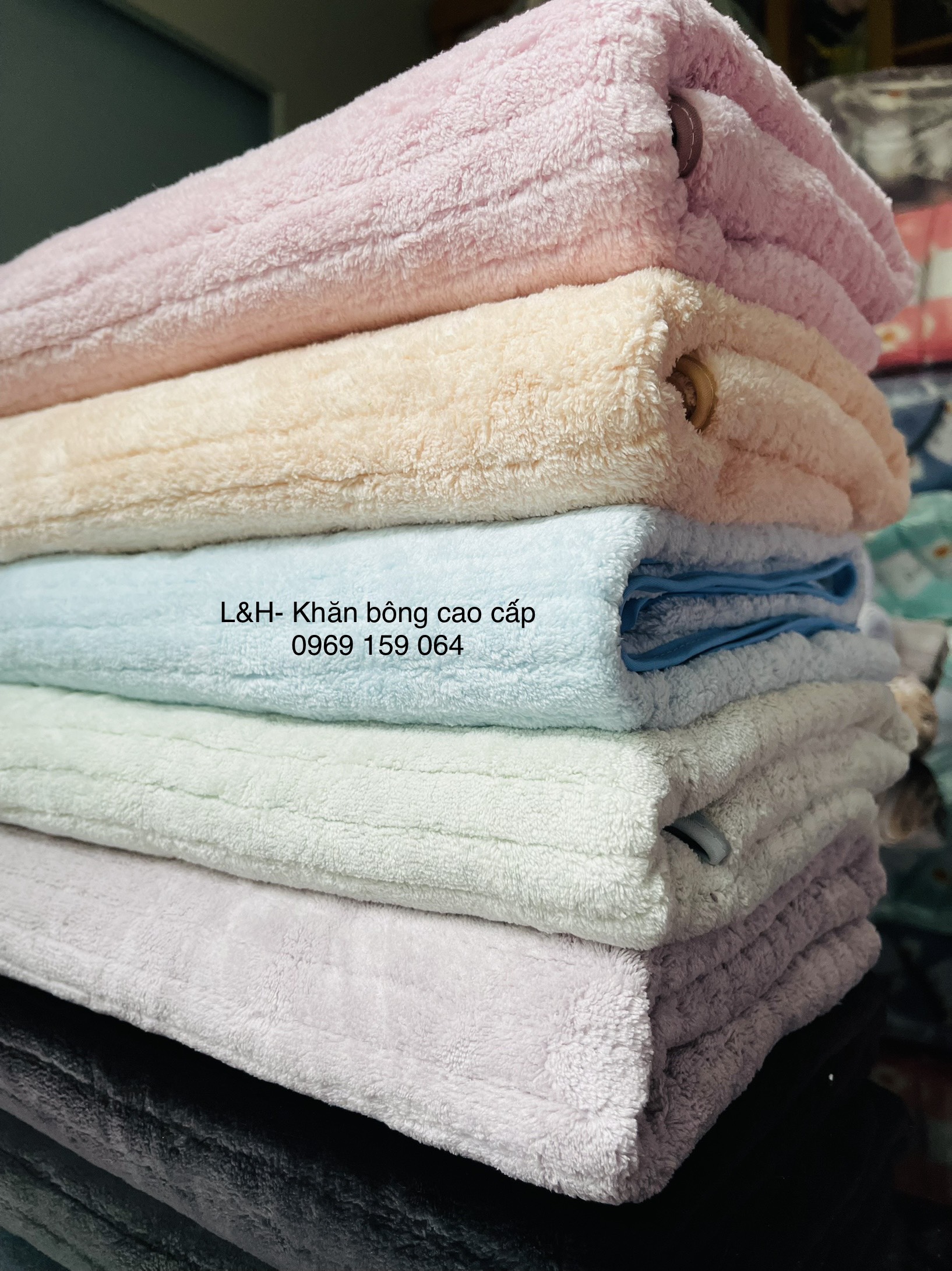 Khăn tắm lông cừu cao cấp, Kẻ viền chìm, KT 70x140cm