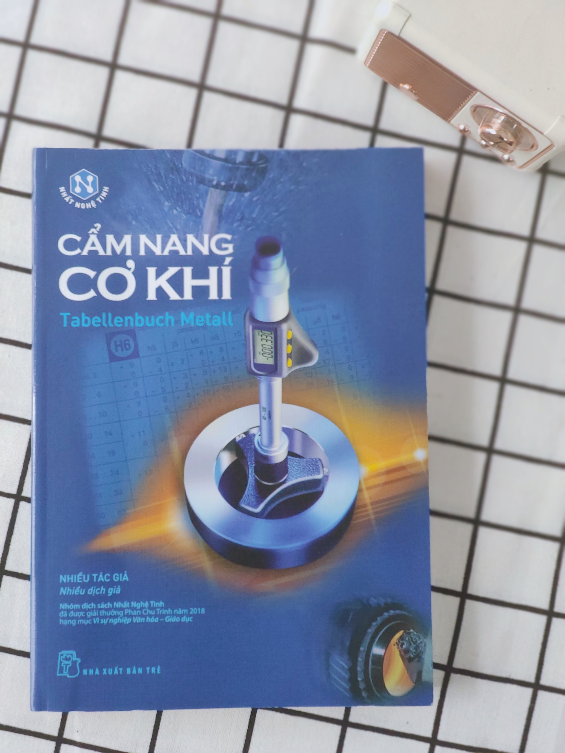 Cẩm Nang Cơ Khí (Sách Màu)