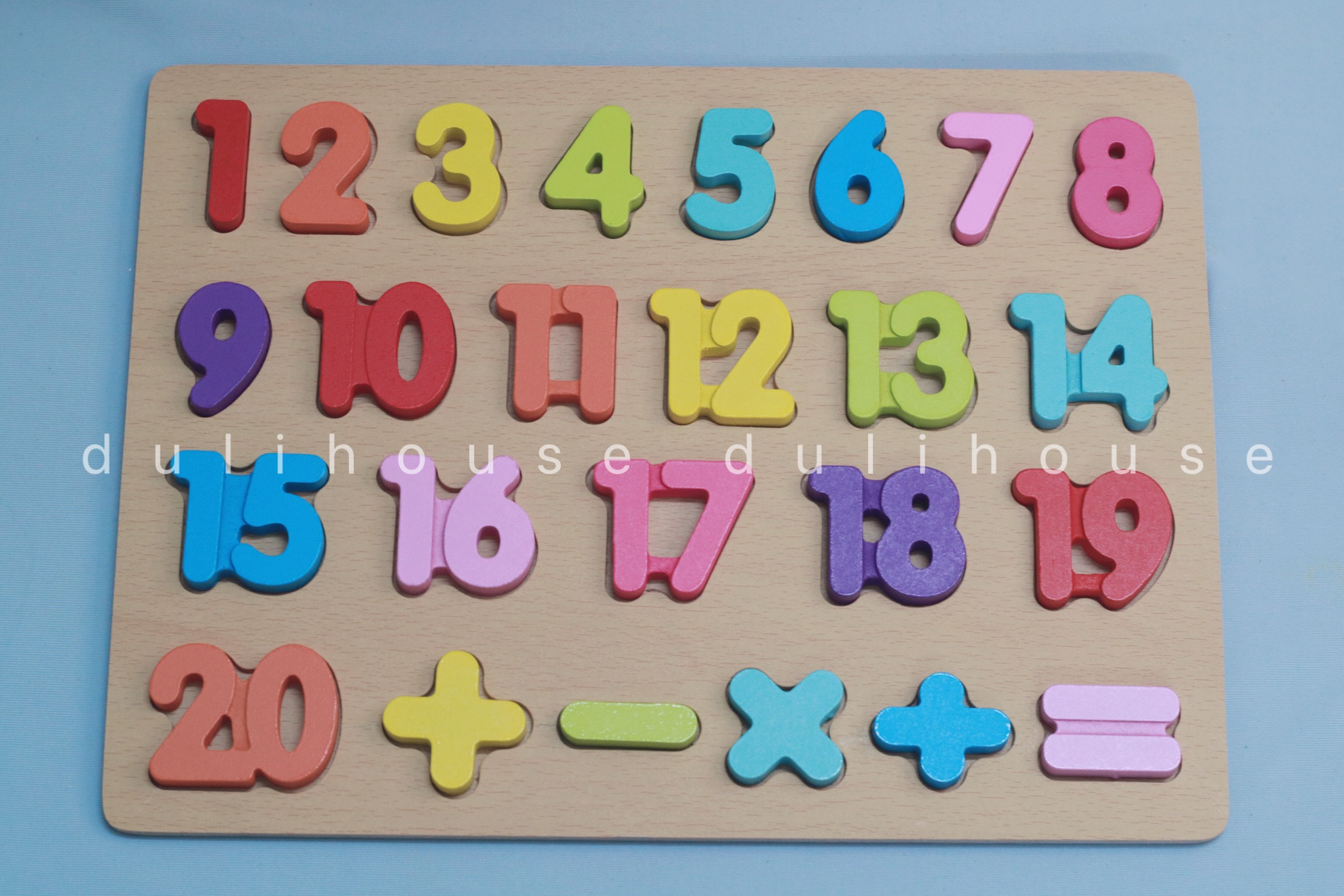 Đồ chơi gỗ Bảng số in nổi cho bé
