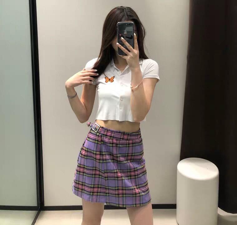 Áo croptop in hoạ tiết tay ngắn cực xinh