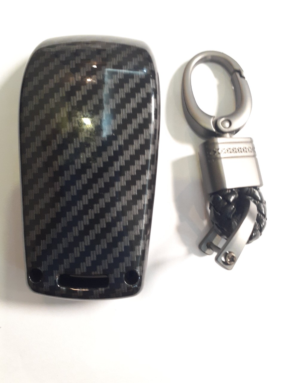 Ốp nhựa carbon lót silicon bọc, bảo vệ chìa khóa cho xe Mercedes E Class kèm móc đeo INOX