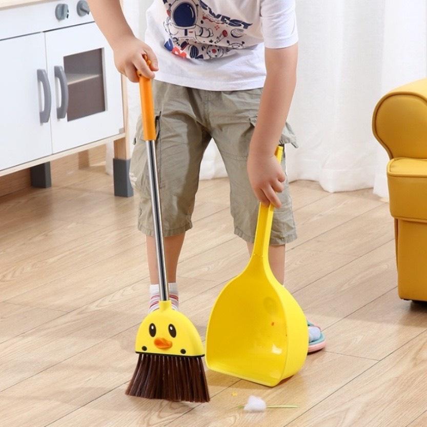Bộ Chổi Quét Nhà Chống Dính, Chổi Kèm Ky Hốt Rác Hình Vịt Vàng Đáng Yêu Tiện Dụng 2 in 1