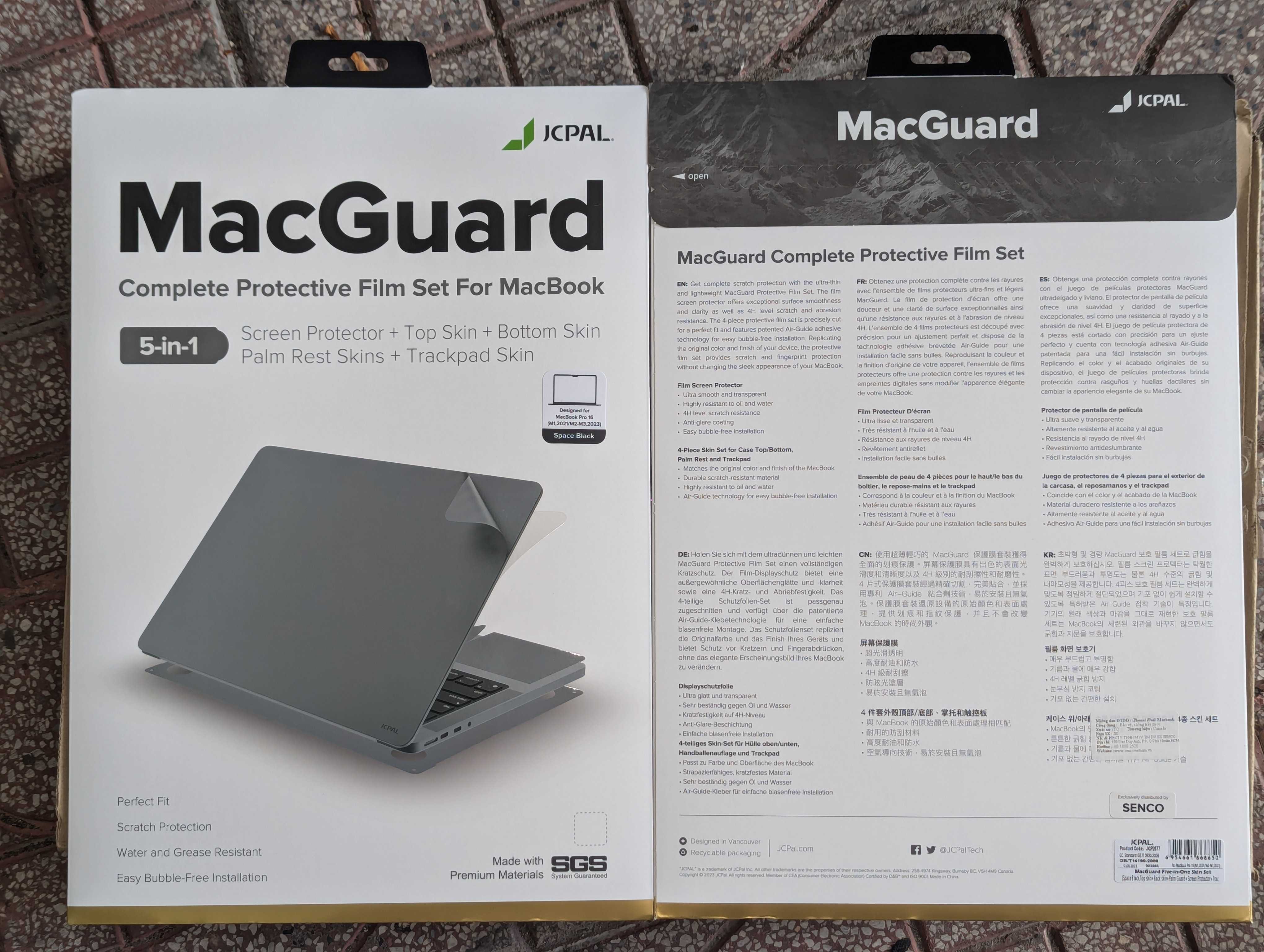 Bộ dán full dành cho Macbook Pro 16&quot; M3 2024 màu đen JCPAL MacGuard  - Hàng Chính Hãng