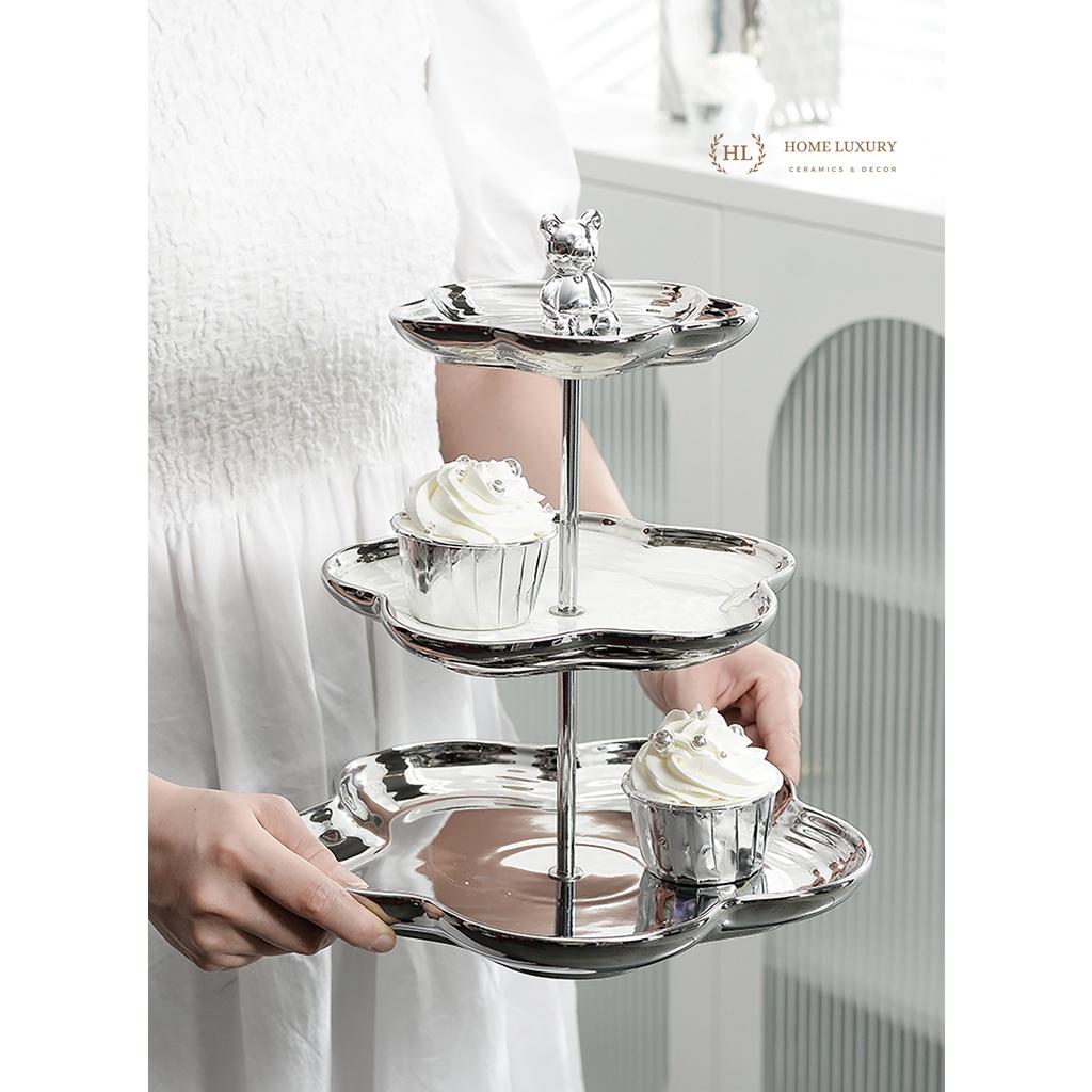 ĐĨA 3 TẦNG SỨ CHO SỰ KIỆN TIỆC CƯỚI HÌNH GẤU - HƯƠU PHONG CÁCH RETRO