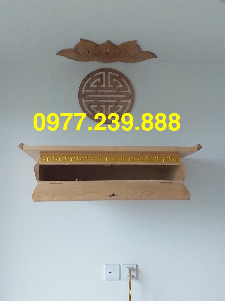 bàn thờ gỗ sồi có ngăn kéo 61cm