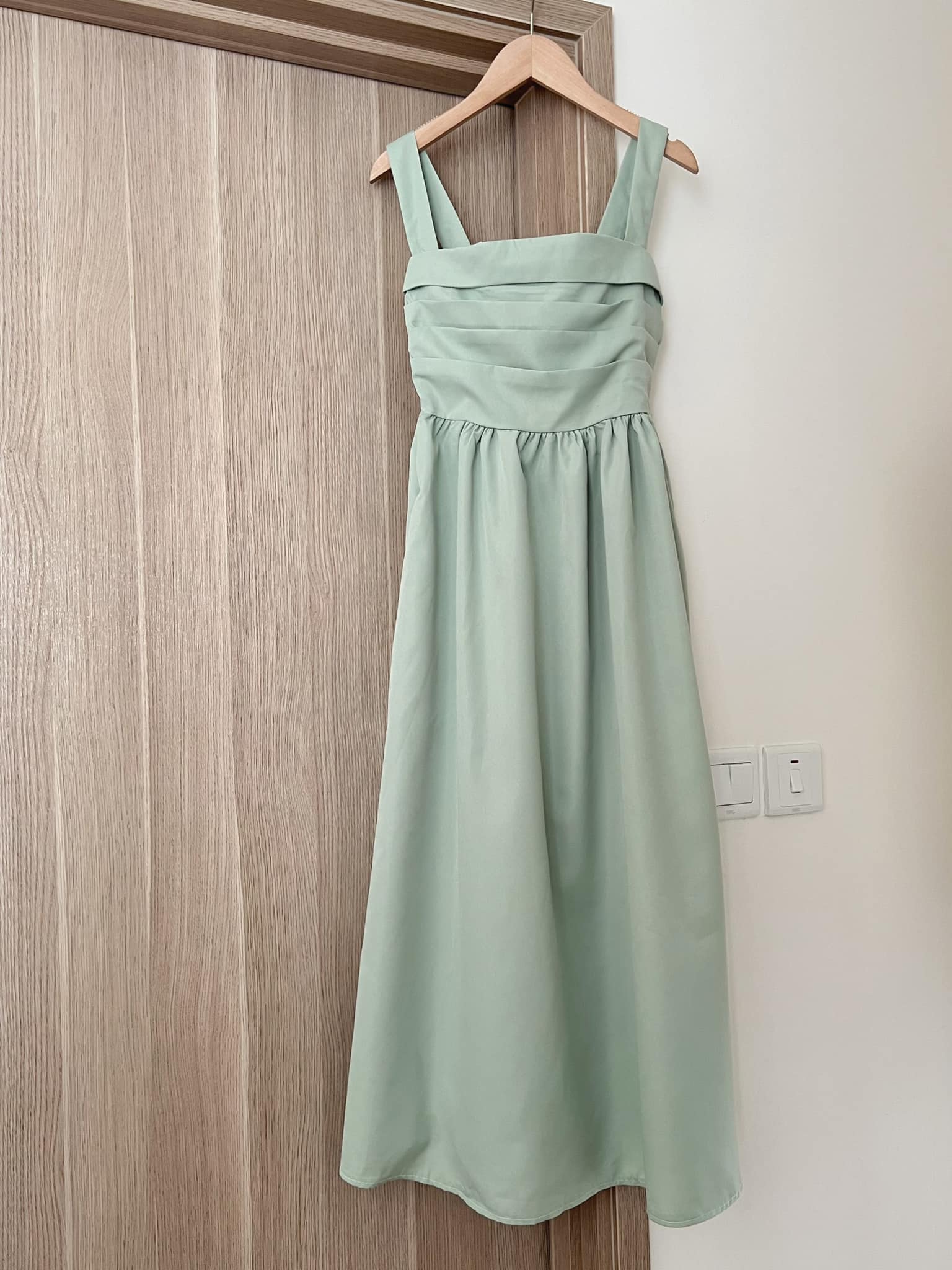 Váy Kaki 2 Dây Nhún Ngực dáng dài siêu xinh freesize