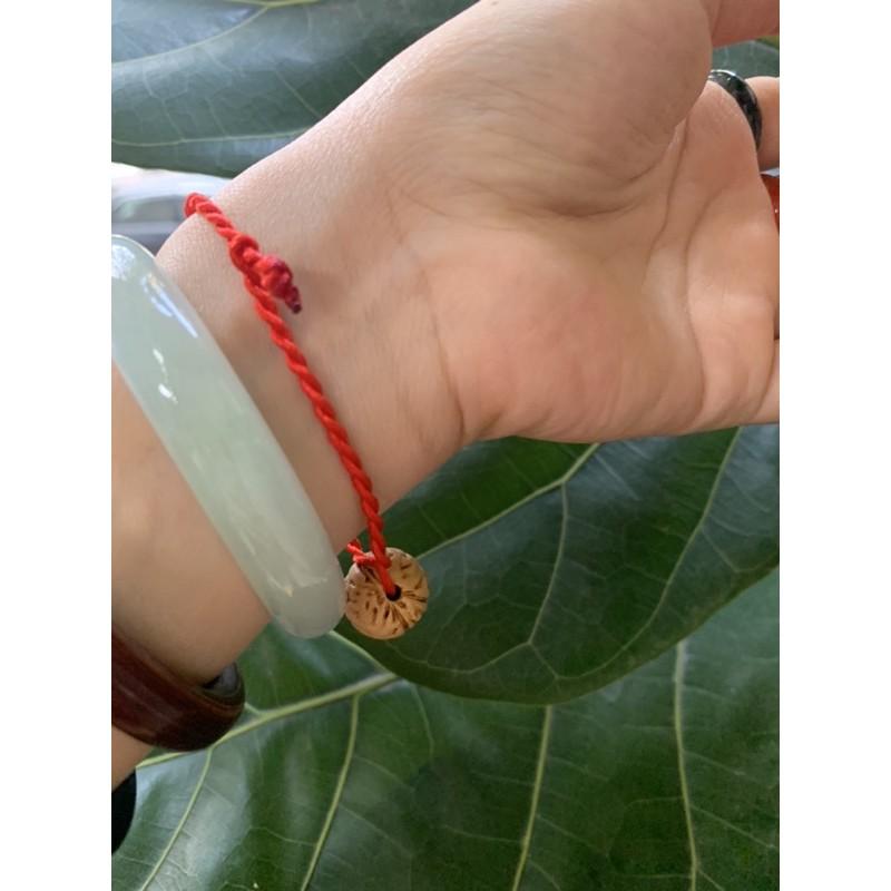 Vòng tay hạt đào rừng kỵ tà