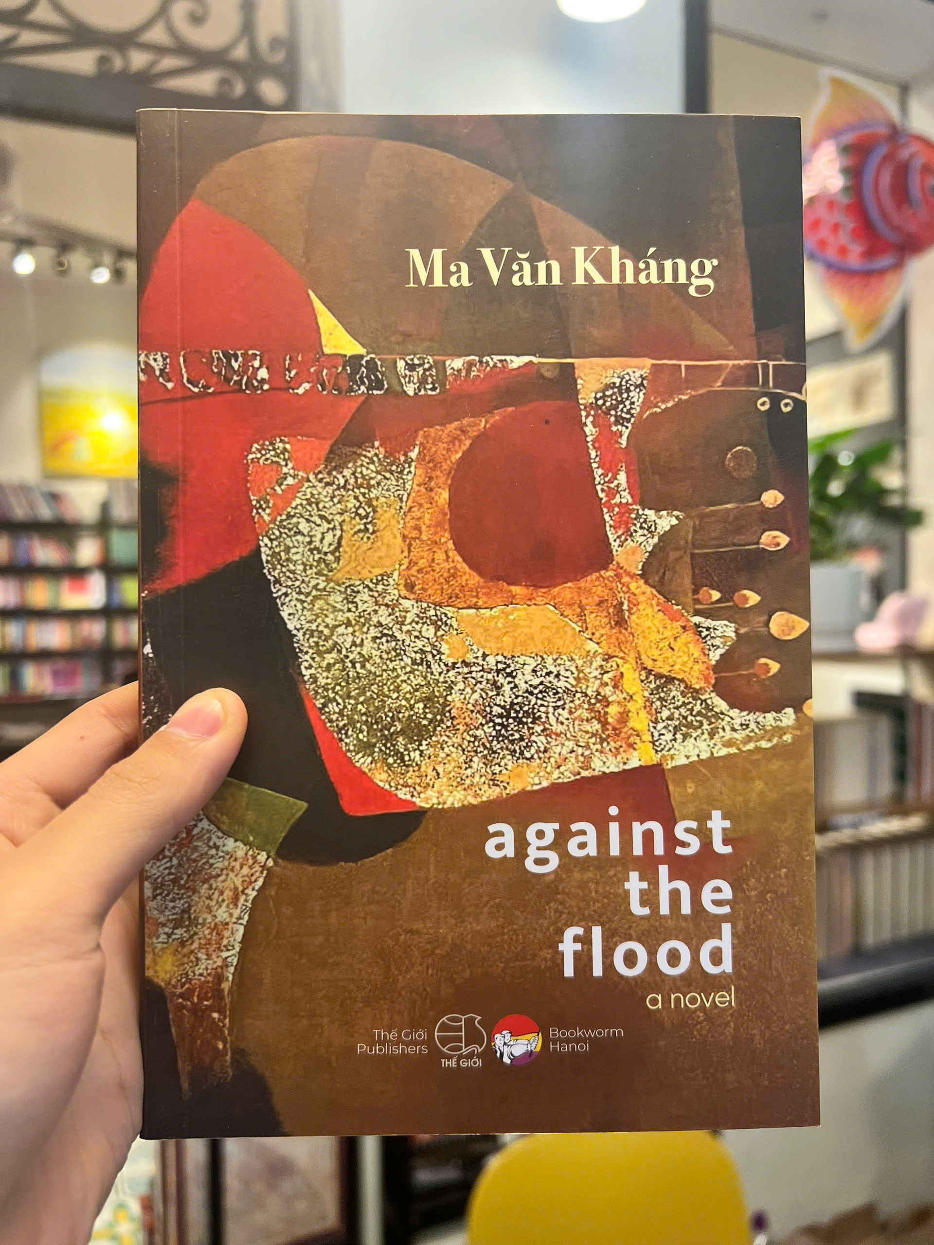 Sách - Against The Flood by Ma Văn Kháng | Vietnamese Literature / Văn học Việt Nam Tiếng Anh