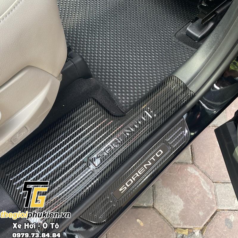 Bộ Ốp bậc cửa, Nẹp bước chân Kia Sorento 2021 vân Carbon
