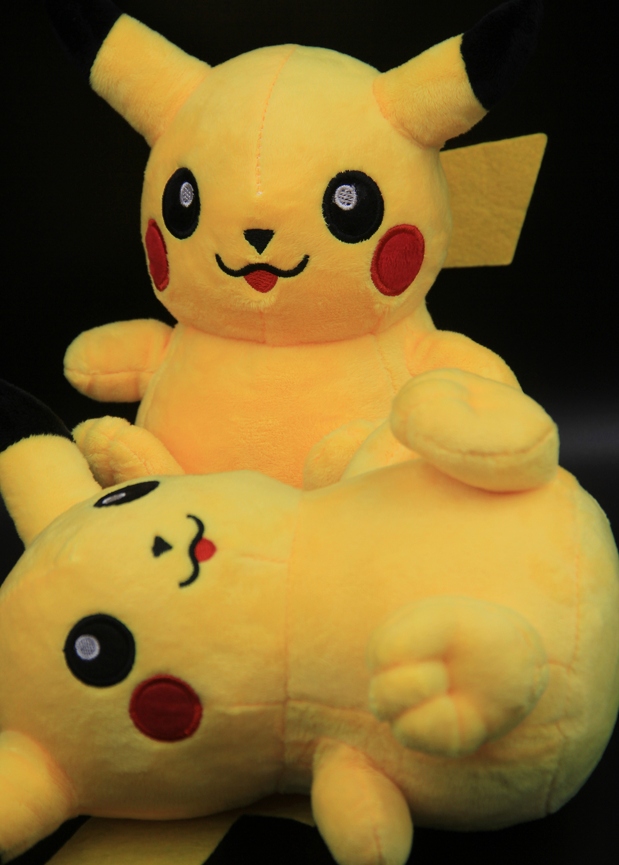 Gấu Bông/ Thú Nhồi Bông POKEMON PIKACHU Siêu Dễ Thương 19 cm (Tặng kèm móc khóa da bò thật màu ngẫu nhiên) BA00157