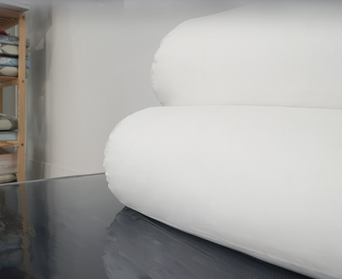 Gối Ôm Lông Vũ Thuần Việt Mircrofiber Cao Cấp 100% Cotton Thoáng Mát, Mềm Mịn, Có Khả Năng Thấm Hút Mồ Hôi Tốt