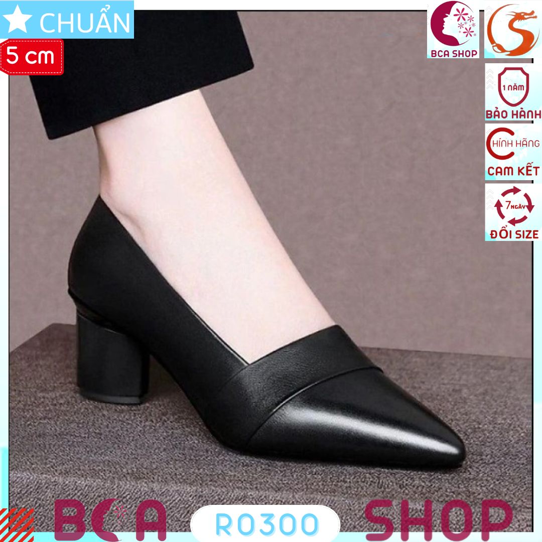 Giày cao gót nữ màu đen 5p RO303 ROSATA tại BCASHOP thanh lịch và êm ái theo phong cách basic cho cô nàng công sở