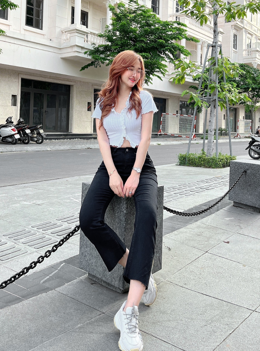 Quần ống loe dáng lở cá tính HQJeans mẫu thiết kế mới nhất