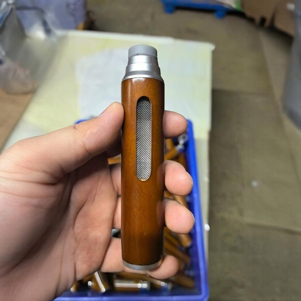 Gạt Tàn Cá Nhân Di Động, Dùng Cho Ô tô Cầm Tay, Du Lịch, Chất Liệu Gỗ Cao Cấp [ Free Ship