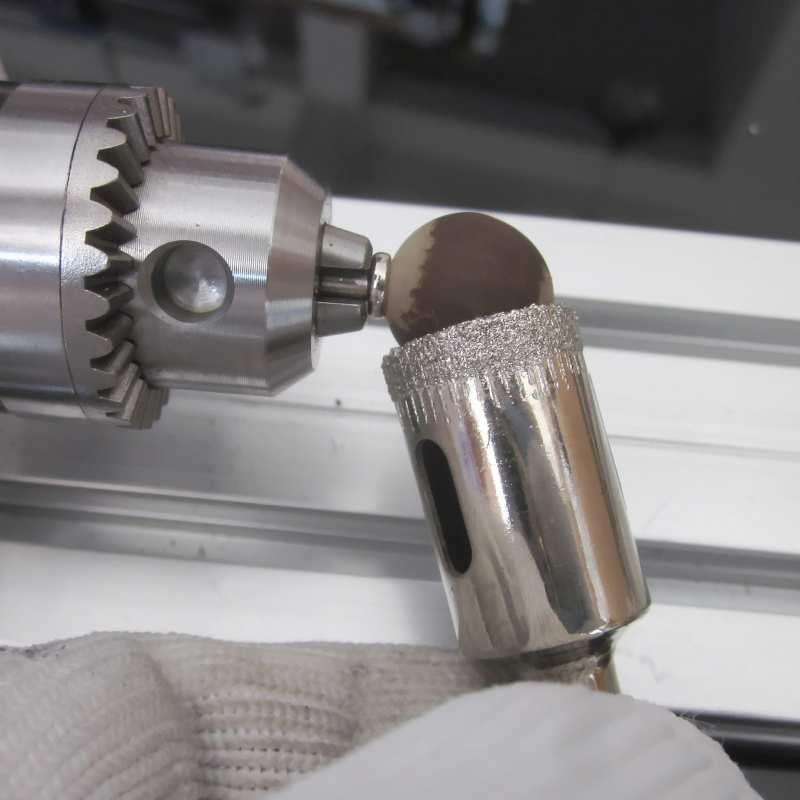 Máy tiện gỗ mini kiêm cắt, mài, đánh bóng