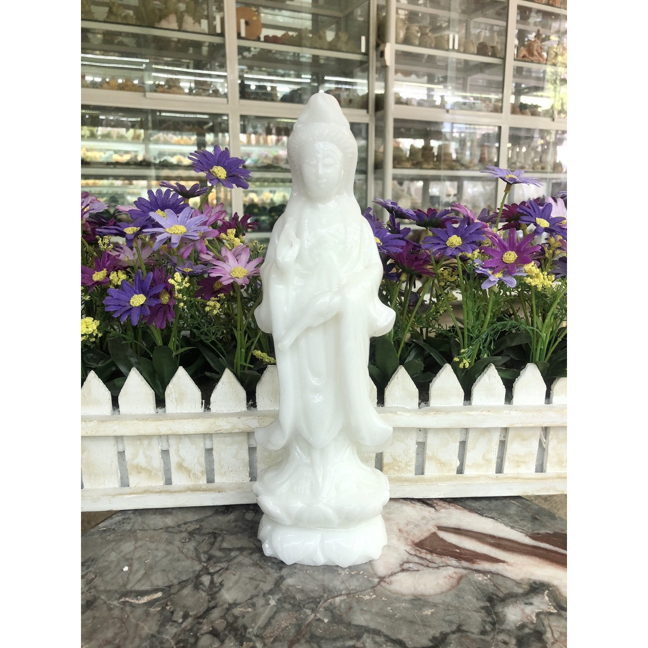 Tượng Phật Bà Quan Thế Âm Bồ Tát đứng đài sen cầu bình an đá cẩm thạch trắng - Cao 25cm