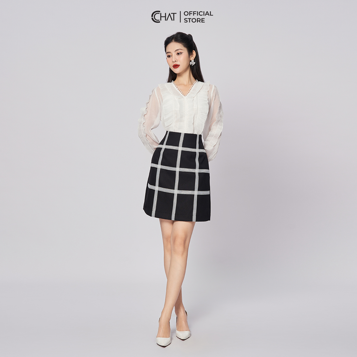 Áo Sơ Mi Nữ CCHAT Cổ V Bèo Thân Áo Trước Chất Liệu Voan Bay Bổng 53ADV2003ST