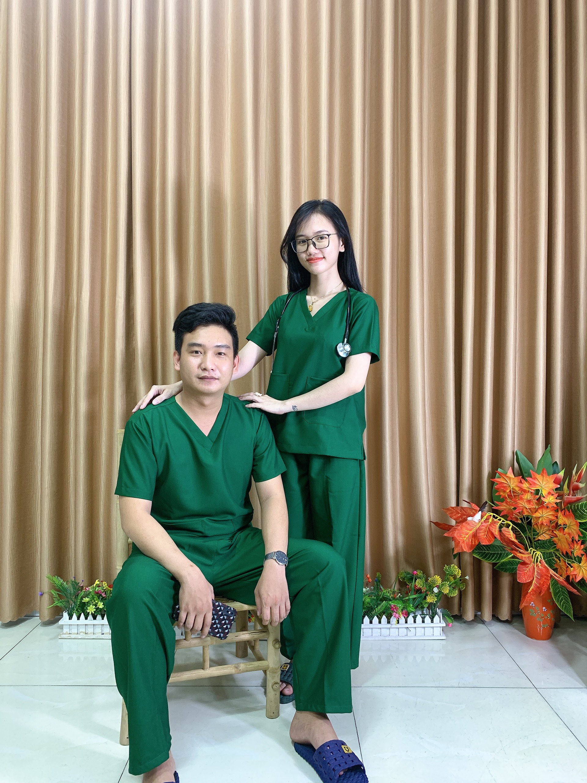 Bộ Scrubs bác sĩ phẫu thuật, hộ lý, hộ sinh, điều dưỡng phòng mổ cao cấp màu Xanh Két - NỮ