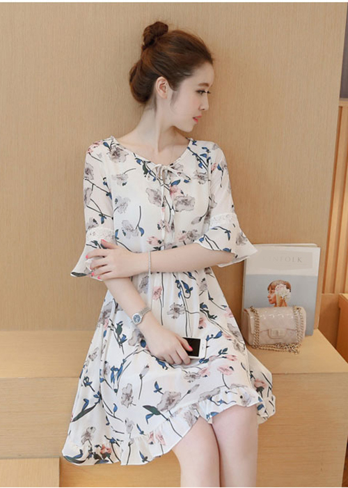 Đầm Xòe Họa Tiết Hoa Duyên Dáng Xinh Xắn