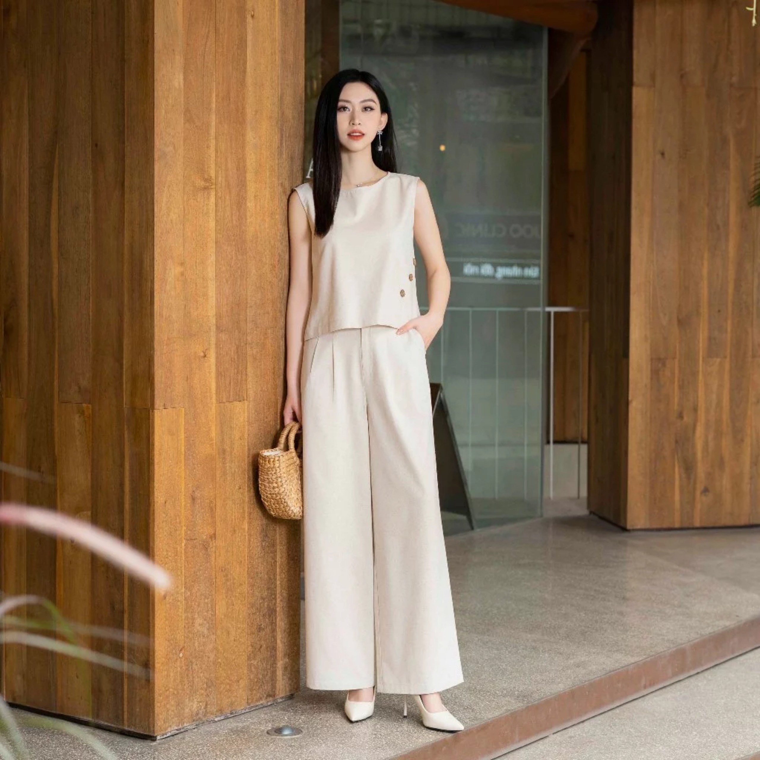 Bộ áo sát nách và quần ống rộng chất linen thoáng mát phối họa tiết khuy giả cạnh sườn BV07