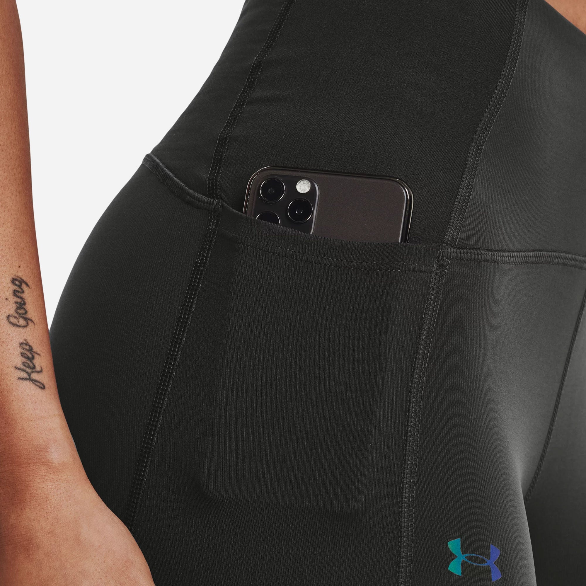 Quần ôm thể thao nữ Under Armour Rush Vent - 1370058-010