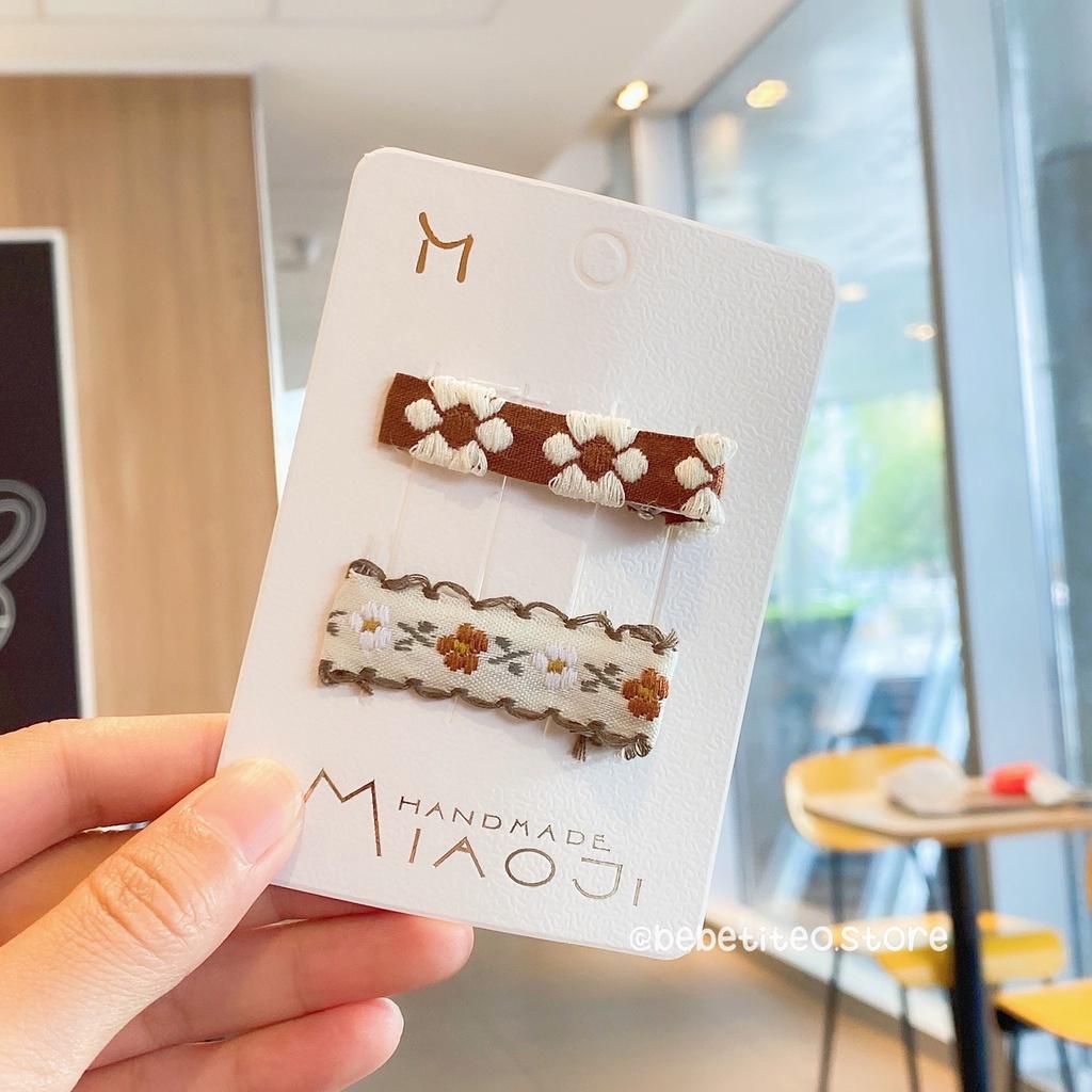Set 2 Kẹp Tóc Len Thêu Thổ Cẩm Vintage Xinh Xắn Bé Gái Bebé Tí Tẹo