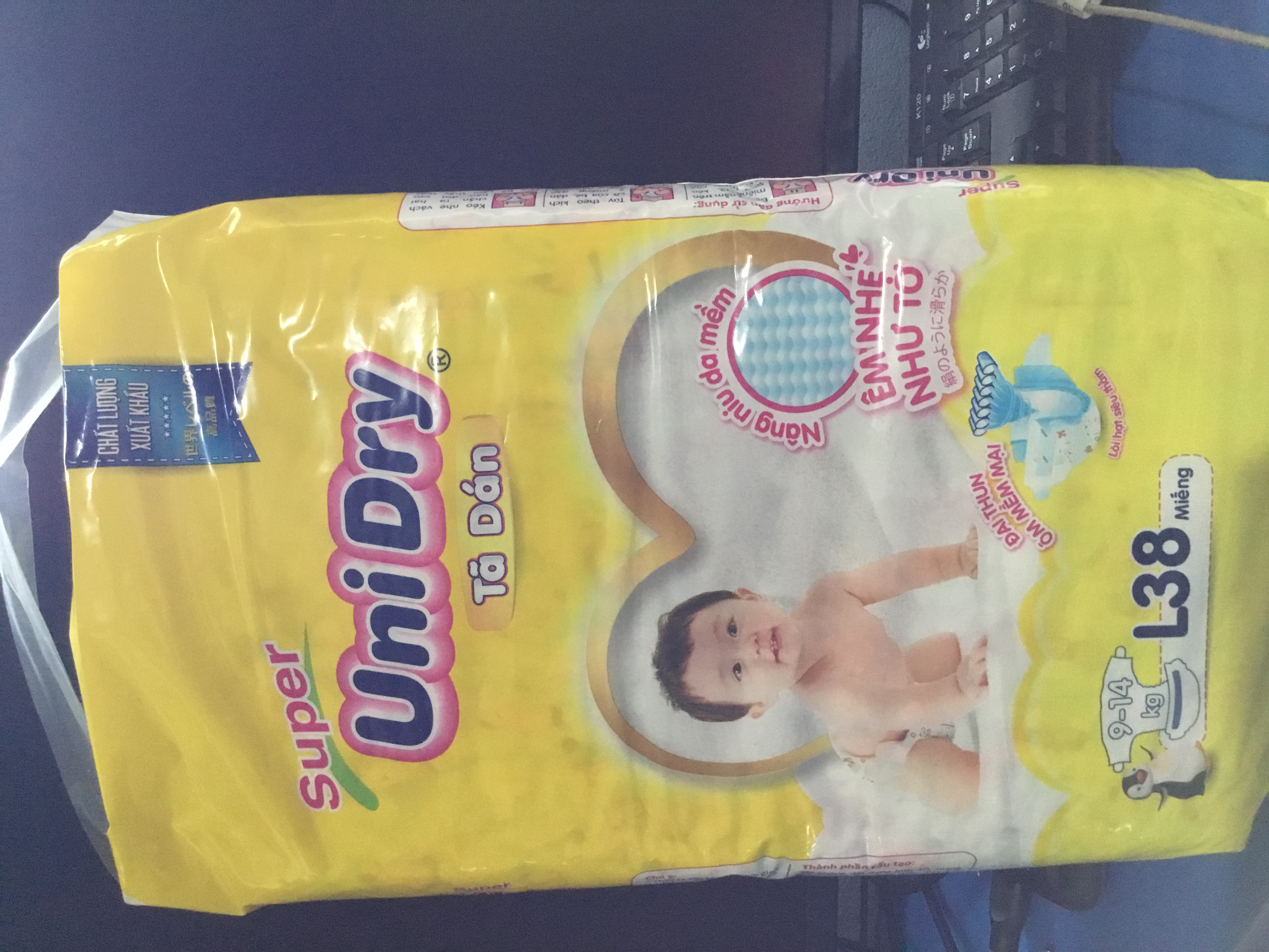 Tã dán Unidry L40 (Mẫu mới của Unidry L38) Cho Bé Từ 9-14Kg  Date luôn mới