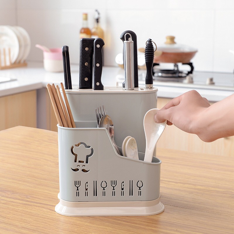 Ống Đựng Đũa Thìa Có Móc Treo Kèm Khay Cắm Dao Kéo Nhựa VN - Tặng 1 món quà
