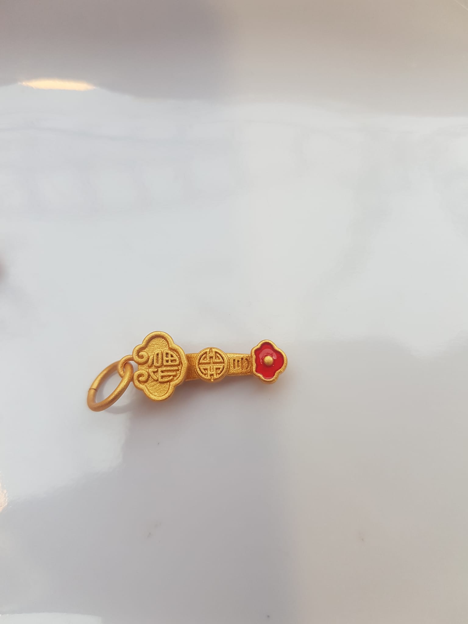 Phụ Kiện Charm Vòng Tay Nữ đẹp Hình Gậy Như Ý màu vàng phối vòng tay Nữ phối với vòng đeo tay của mình xinh xinh ạ