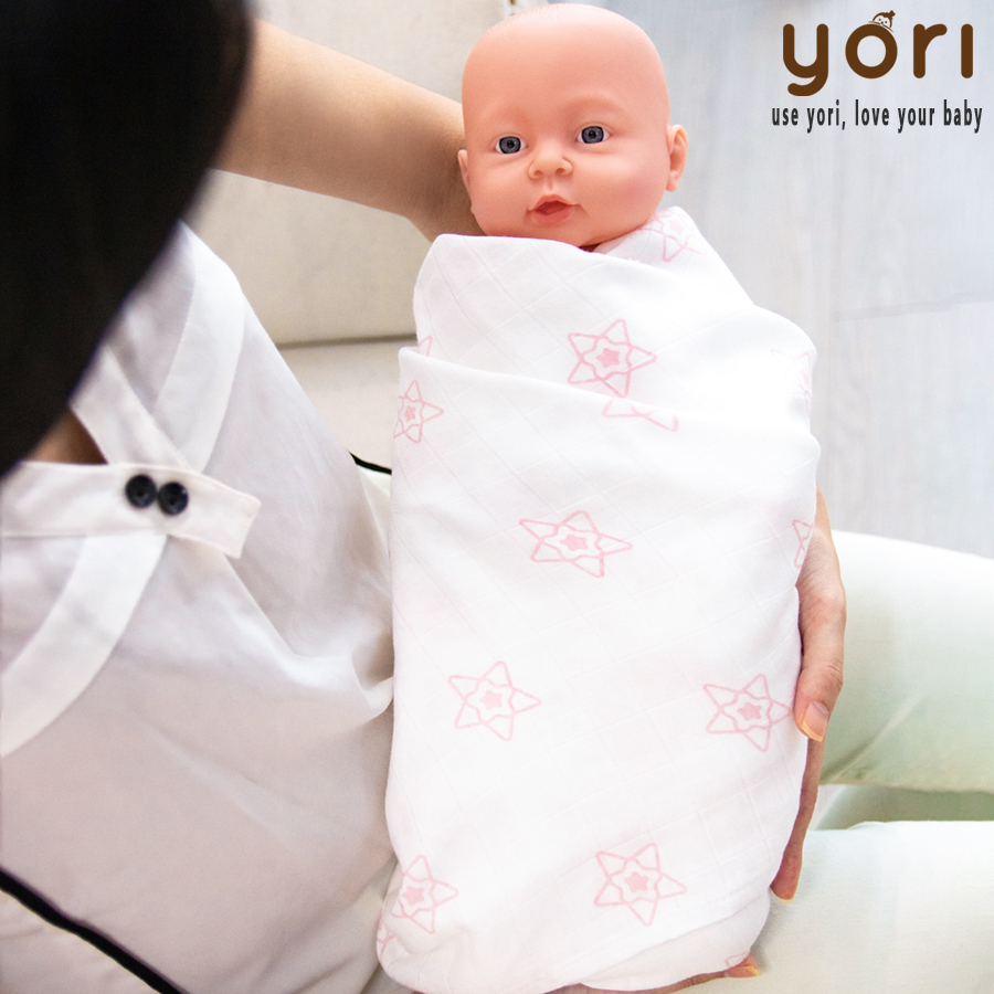 Khăn quấn sợi tre cho bé sơ sinh hình chấm bi Yori