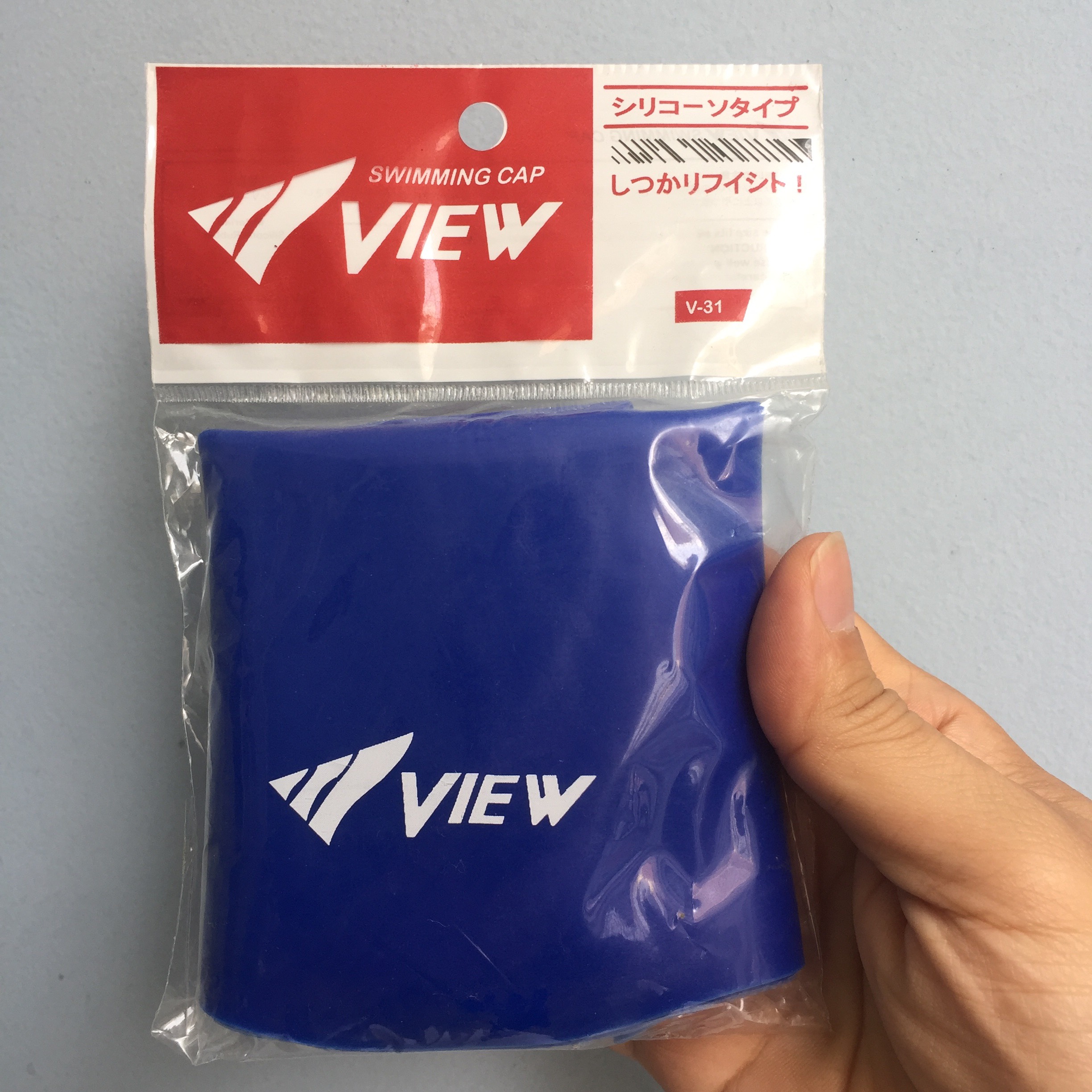 Bộ Kính Bơi VIEW V610 BL (Xanh dương đậm) Chống Sương Mù Chống tia UV Và Nón Bơi View V31 (Xanh dương đậm) - Hàng chính hãng 100% sản xuất tại Nhật Bản