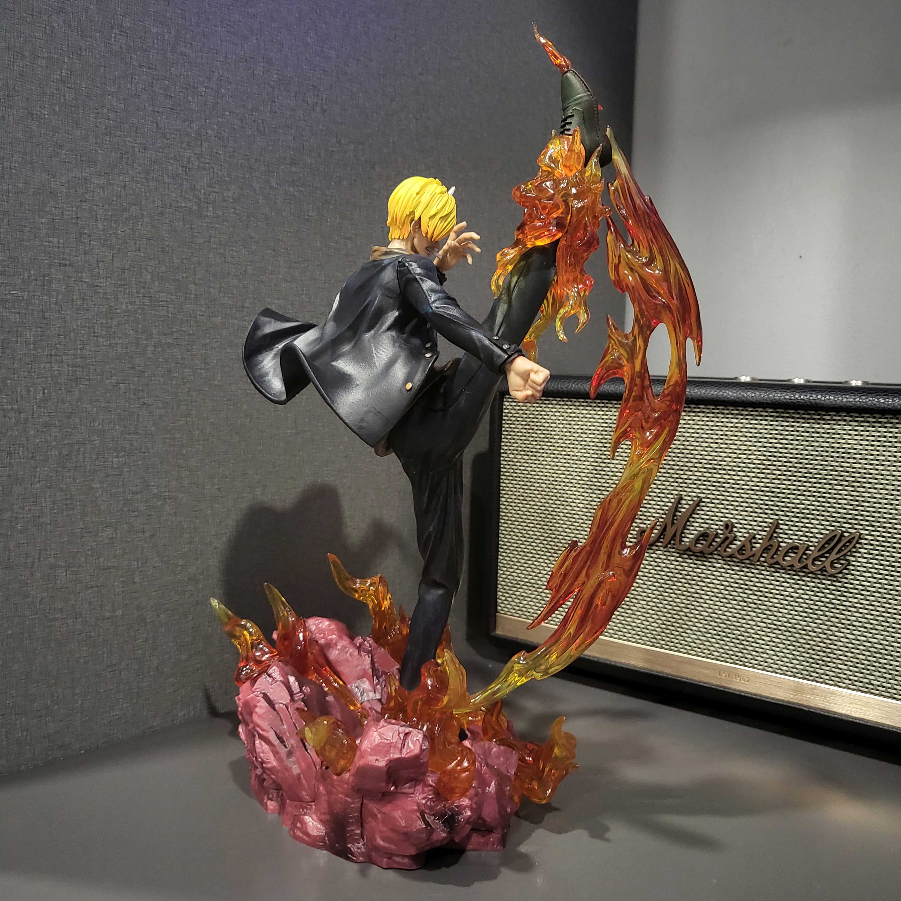 Mô hình Sanji hắc cước 34 cm  - One Piece