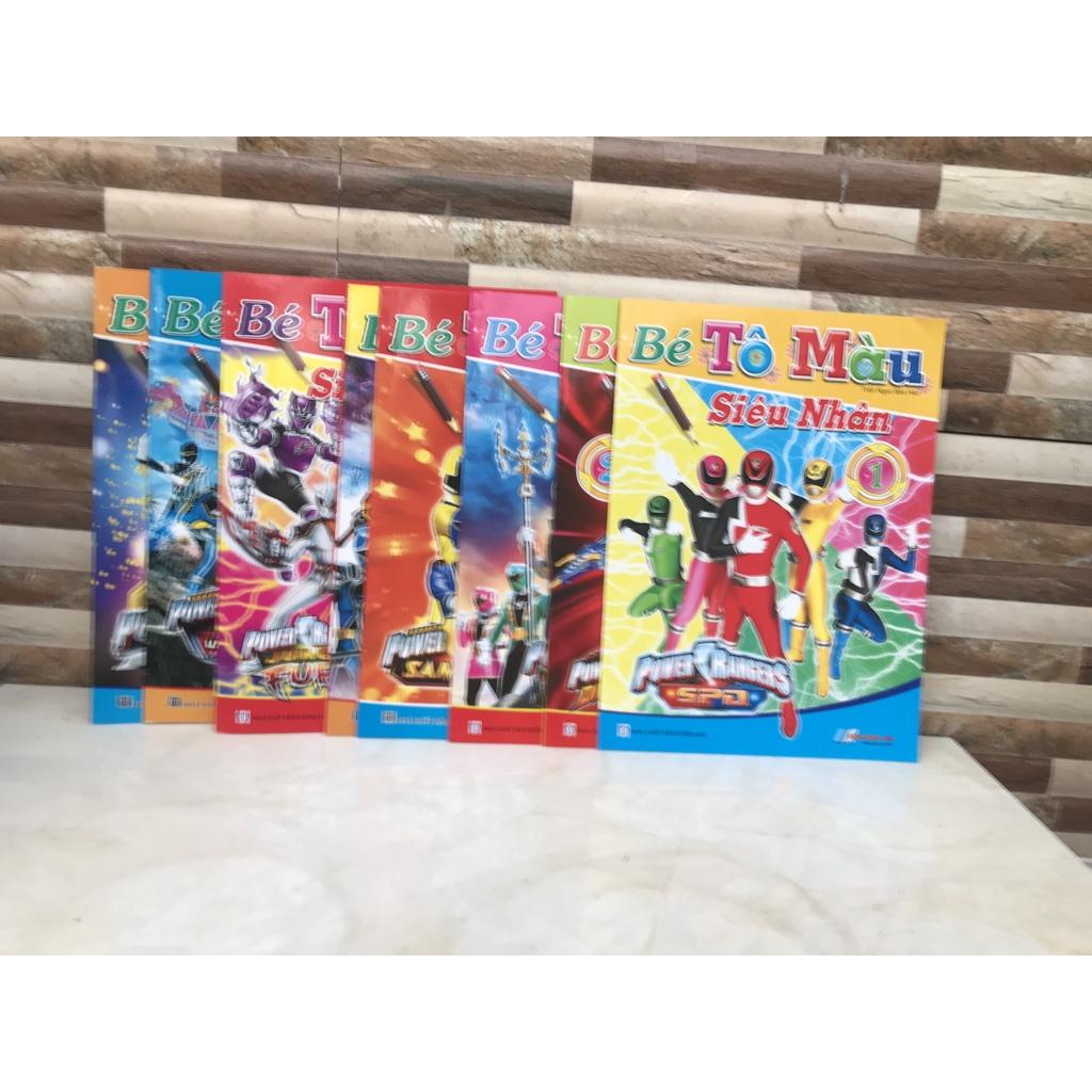 Bé tập tô màu siêu nhân