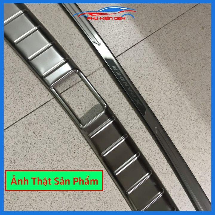 Ốp chống trầy cốp Xpander 2018-2019-2020-2021-2022 inox sáng bóng bảo vệ xe chống va đập