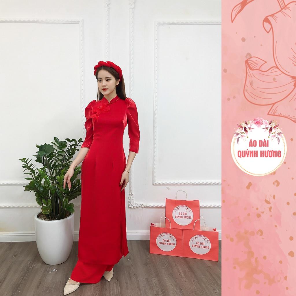 Áo dài voan tơ óng cổ truyền thống đính hạt cổ và hoa rủ màu đỏ