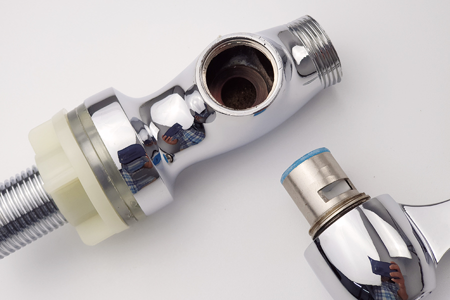Vòi rửa chén lạnh Đồng mạ Chrome Eurolife EL-RC05