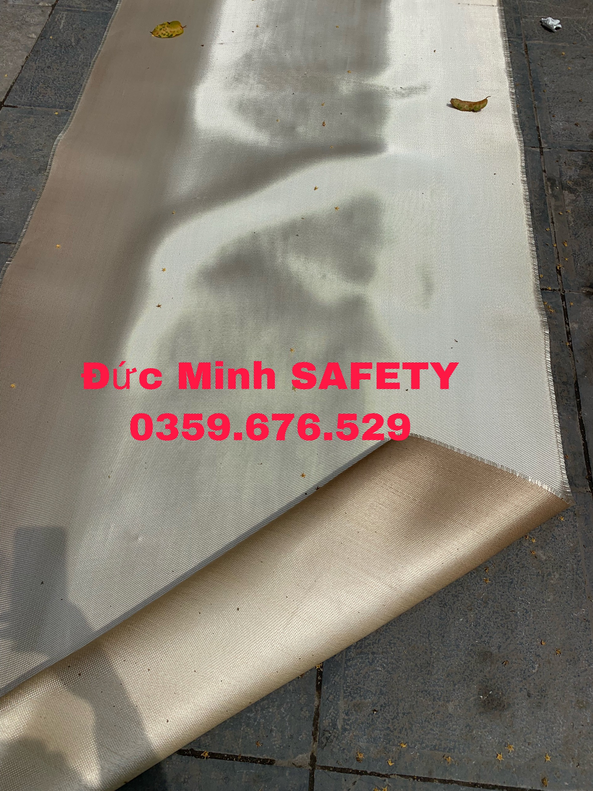 5 mét vải thủy tinh chống cháy 550độ. bạt chống cháy ht800