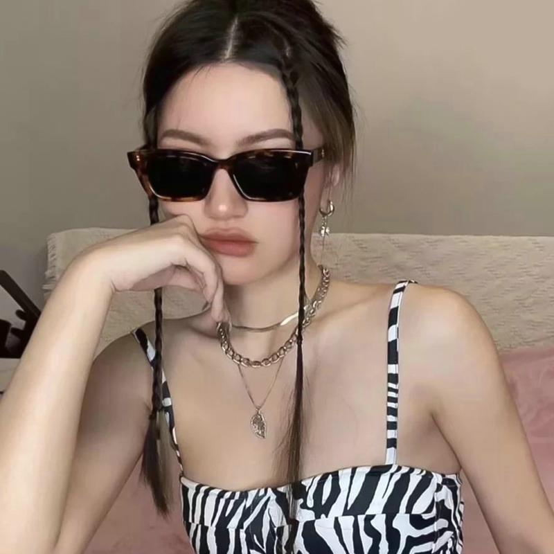 Y2K Thời trang Khung nhỏ Khung Kính râm Retro Girls Eye Eye Color: Leopard