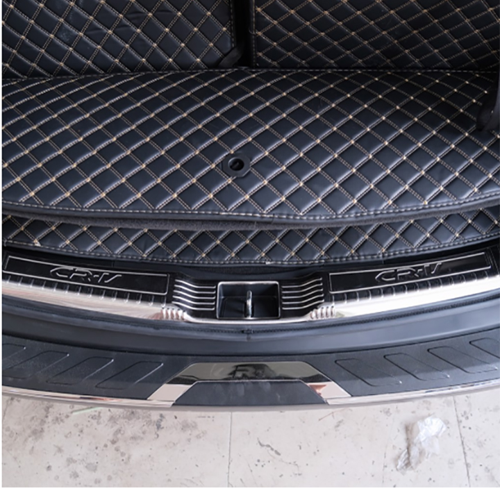 Lắp Nẹp Chống Trầy Cốp Sau Trong Ngoài Dành Cho Xe Honda CRV 2019 – 2020