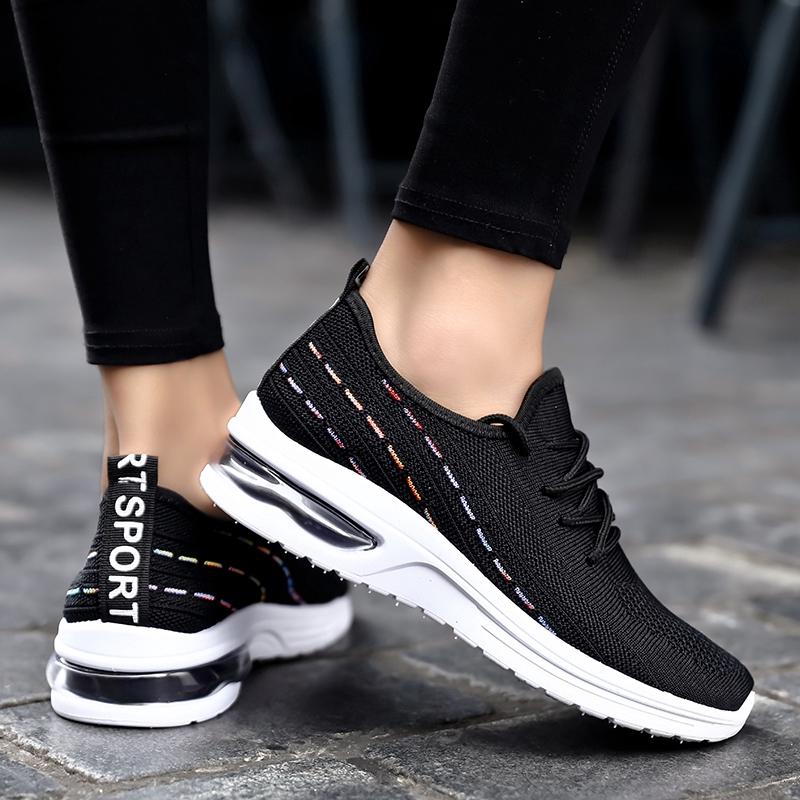 Giày Sneaker Chạy Bộ Nữ Đế Mềm